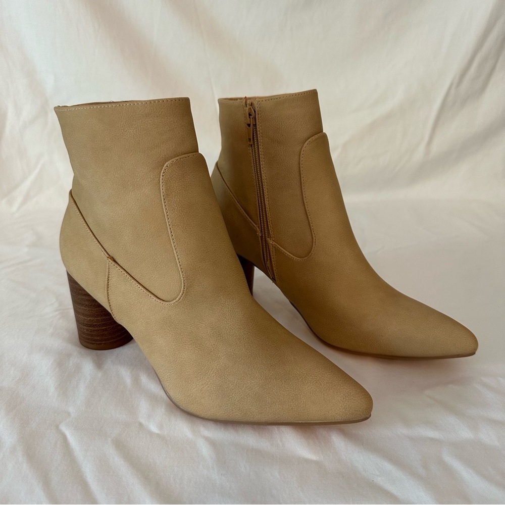 Coconuts by Matisse Womens Occasions Zippered Casual Boots - Tan